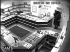 armed robbery on jewelers  caught on cctv